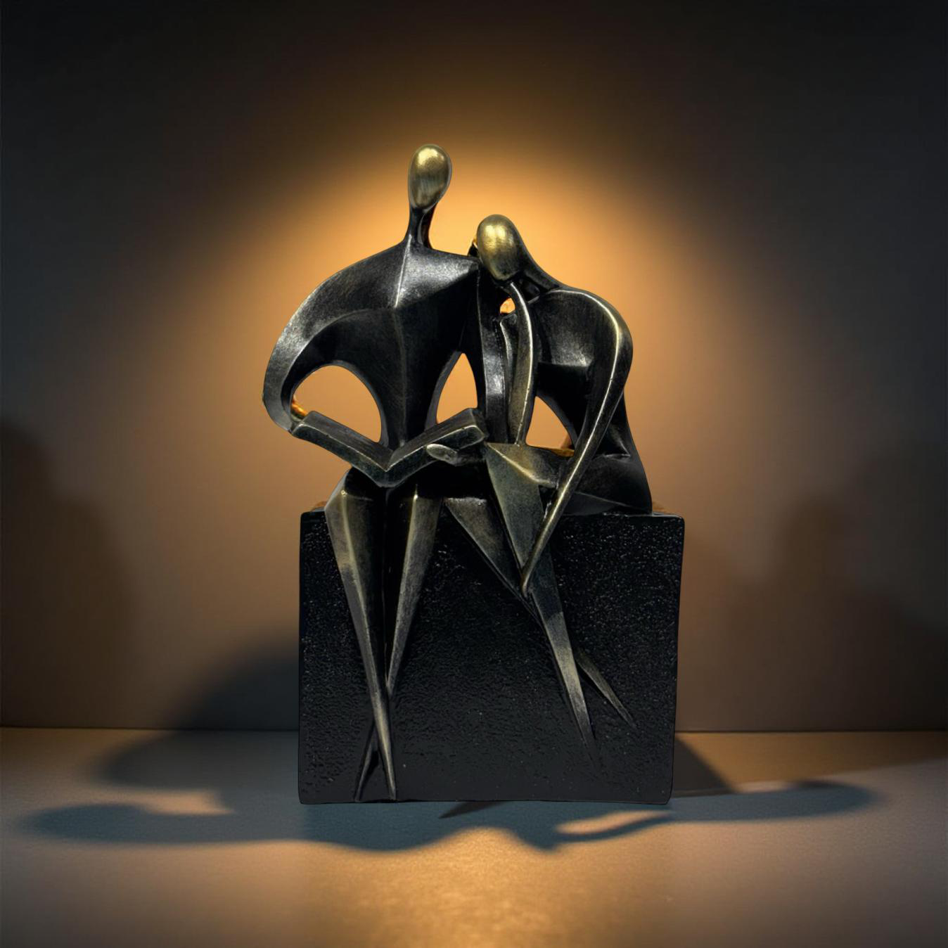 Decor - Couple Reading Together