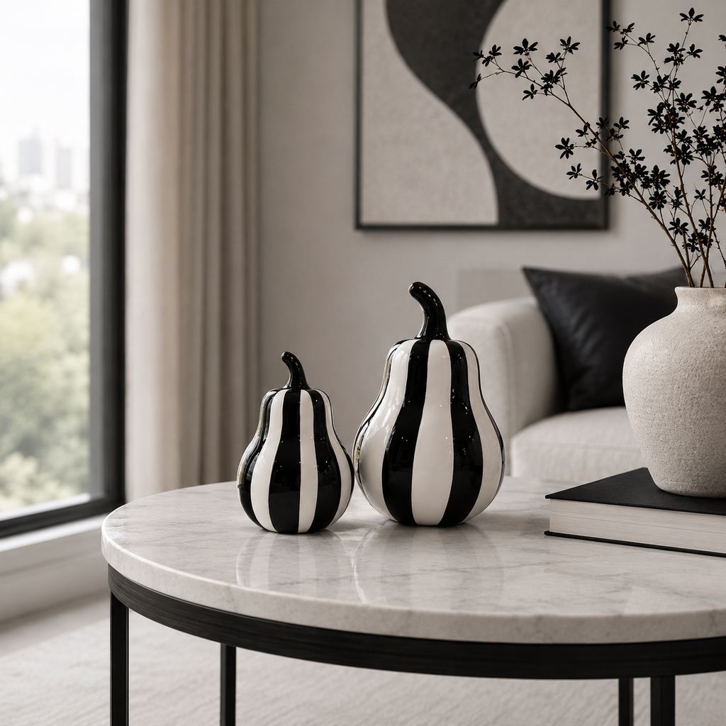 Décor - Black & White Pear (L)