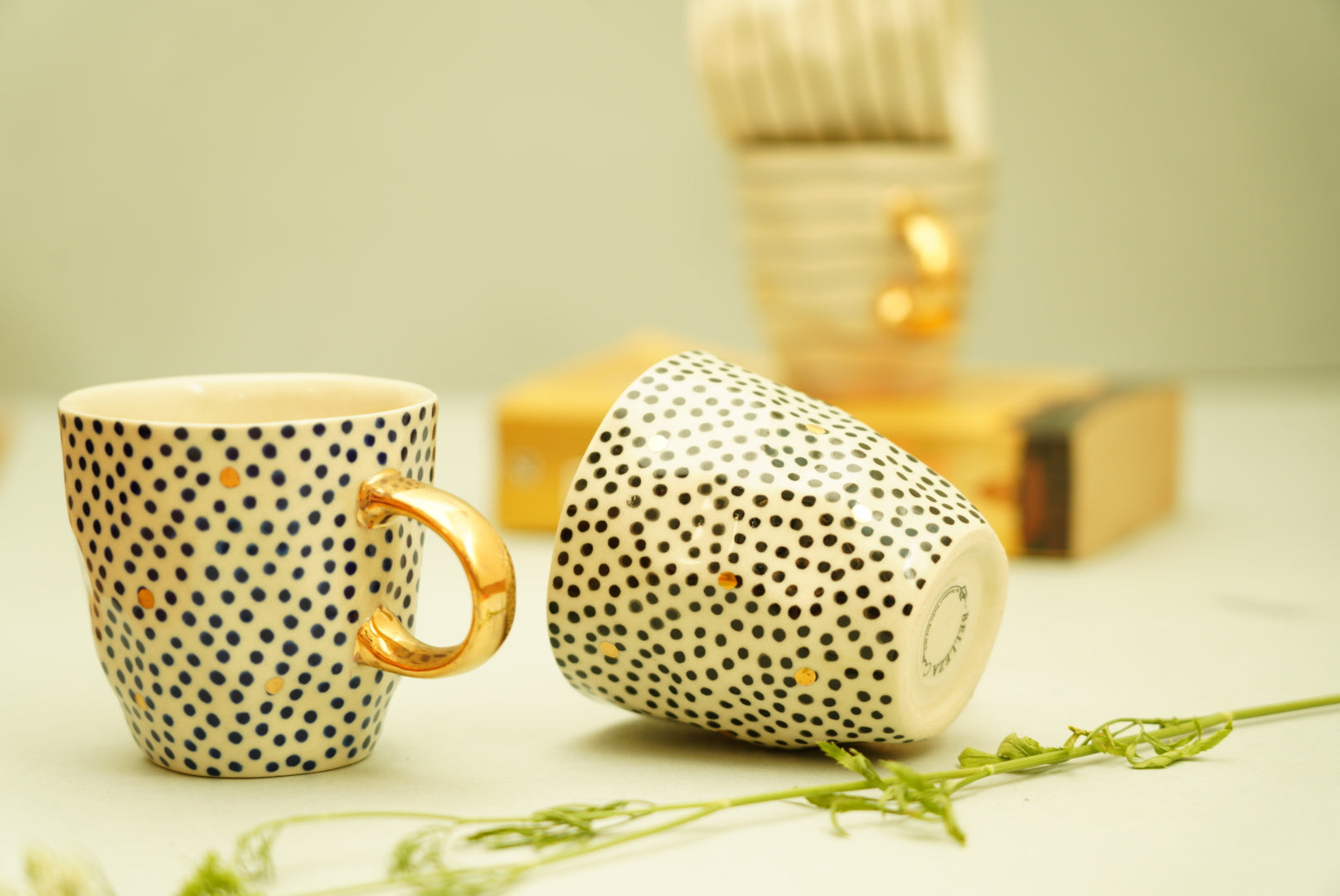 Estelle Mug Dotted Gold Blue