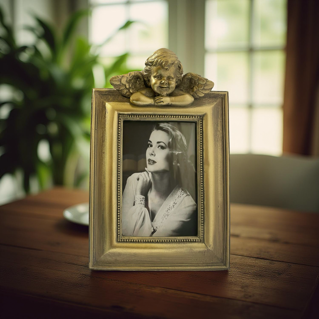 Photo Frame Gold Cherub Small