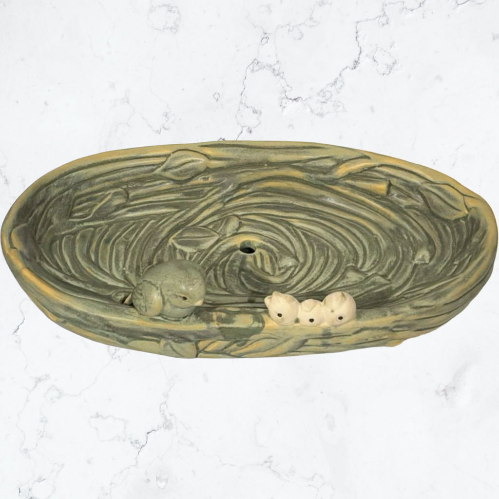 Bird Feeder Oval Green Mother & Chicks