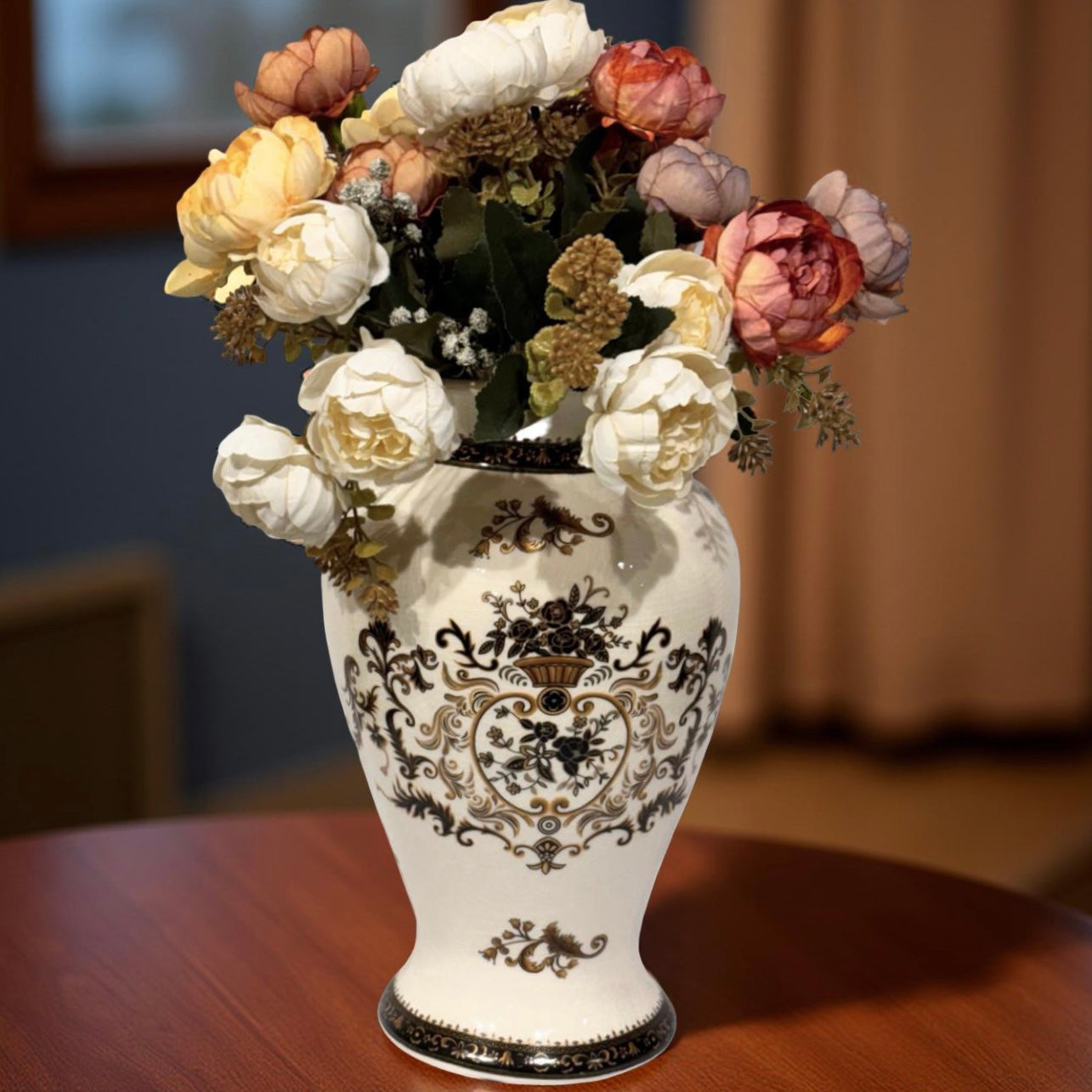 Georgia Ivory & Brown Vase
