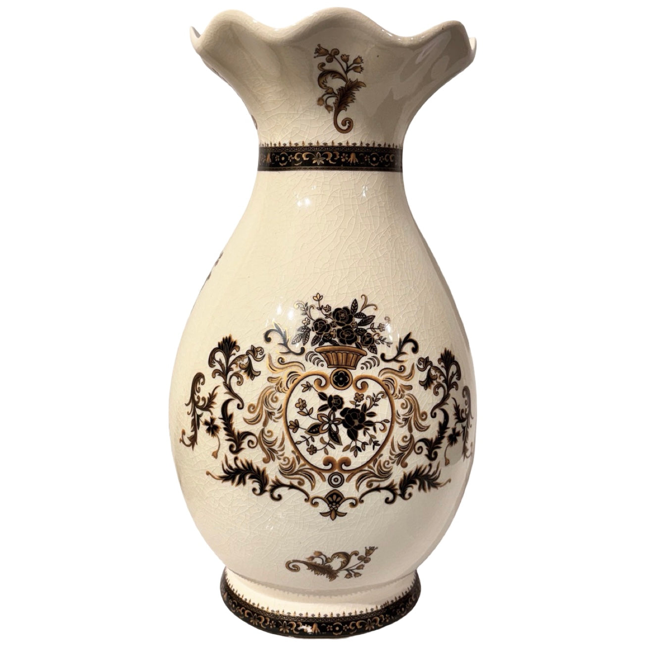 Georgia Ivory & Brown Scalloped Vase