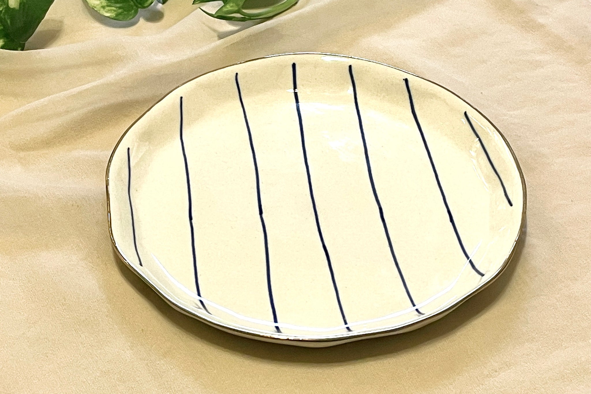 Golden Rim Snack Plate Straight Lines