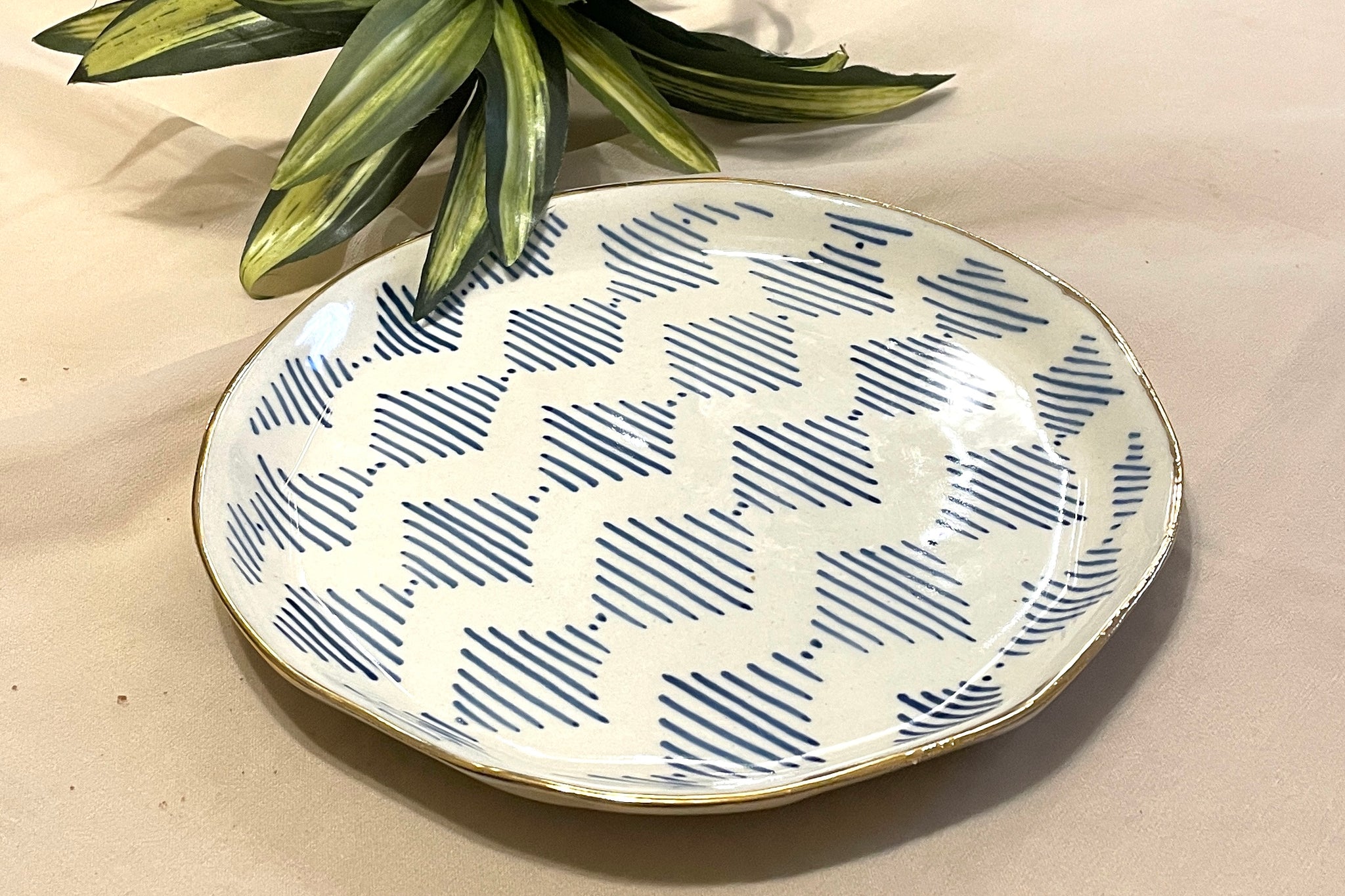 Golden Rim Snack Plate Stripes n Dots