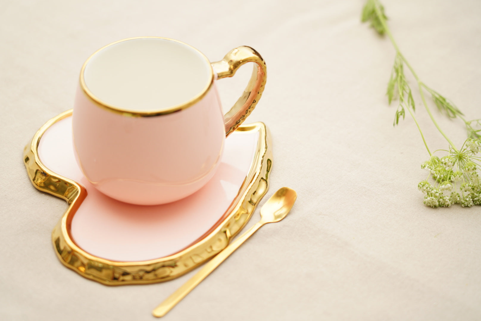 Heart Cup Saucer Set with Spoon Pink